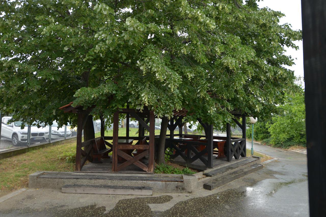בלגרד Guesthouse Duga מראה חיצוני תמונה